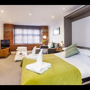 58 Cocoa Riverside With Parking Holiday home